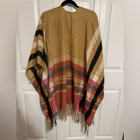 Woolrich Multi-Color Plaid Fringe Shrug – One Size - Picture 5 of 5